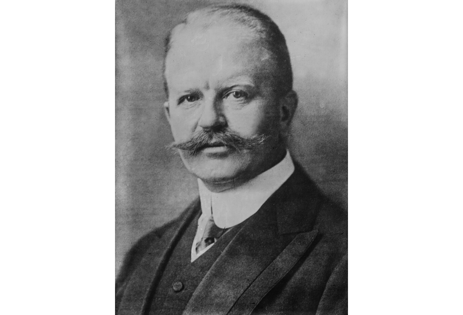 Arthur Zimmermann Visuotinė lietuvių enciklopedija