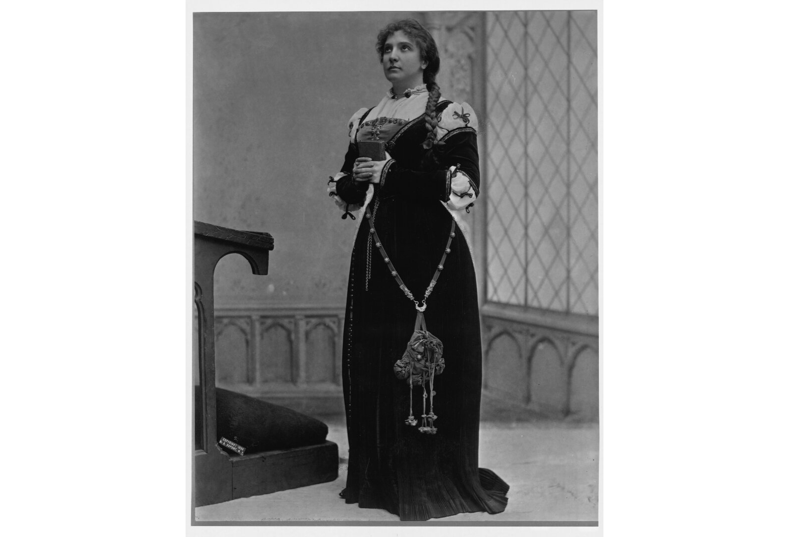 Nellie Melba Visuotinė lietuvių enciklopedija