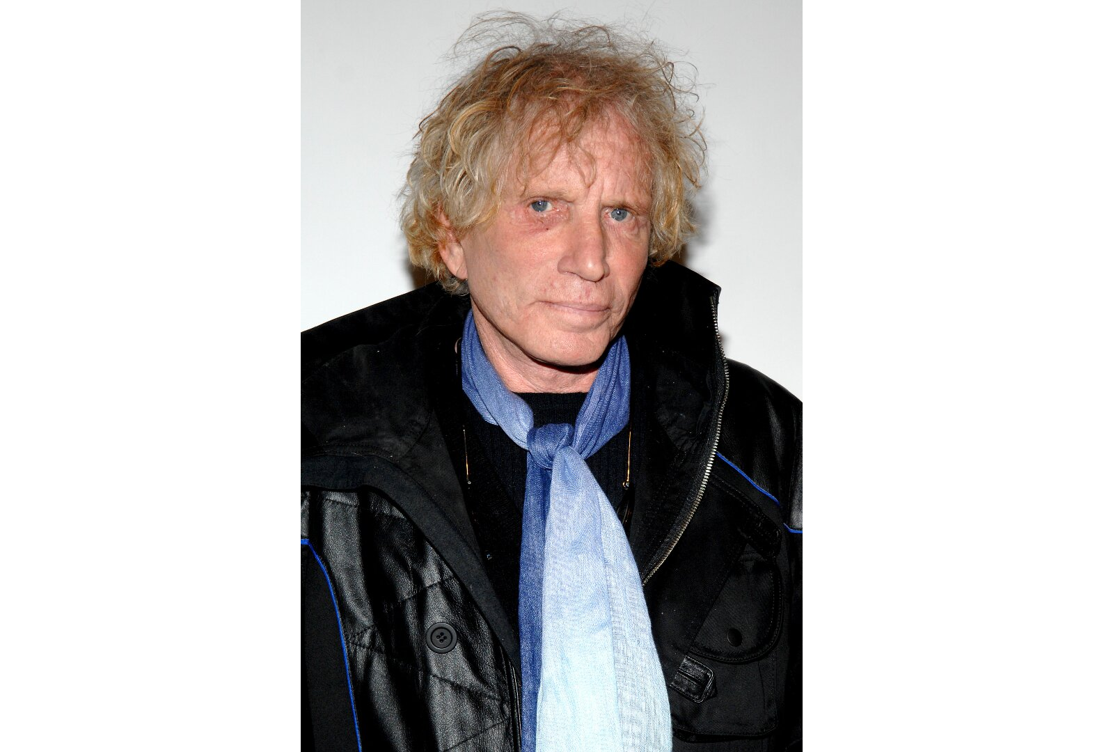 Dennis Oppenheim Visuotinė lietuvių enciklopedija
