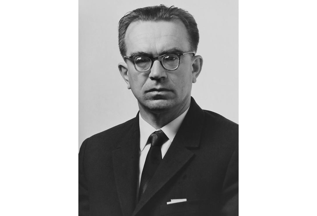 Viktor Hluškov - Visuotinė lietuvių enciklopedija