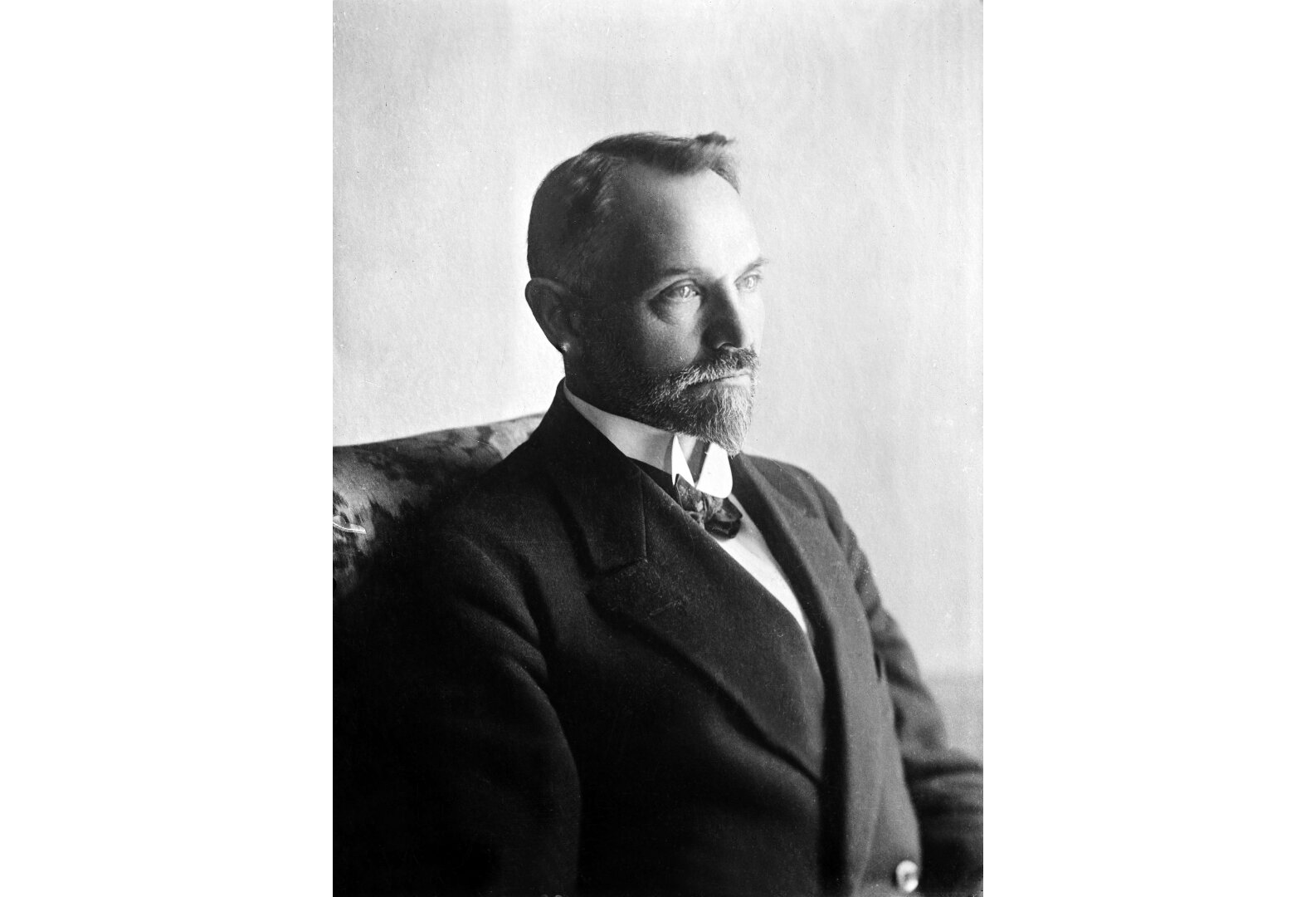Leonid Krasin - Visuotinė lietuvių enciklopedija