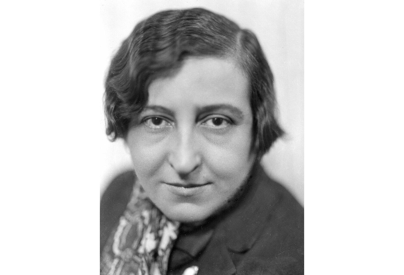 Germaine Dulac Visuotinė lietuvių enciklopedija